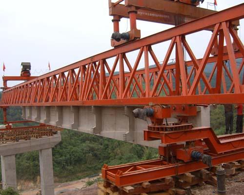 雙導(dǎo)梁架橋機(jī)在架設(shè)過程中的安全控制